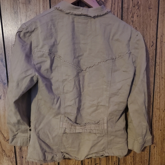 XCVI WEARABLES Olive Green Raw Hem Button Front Collared Blazer - Medium - Picture 5 of 6